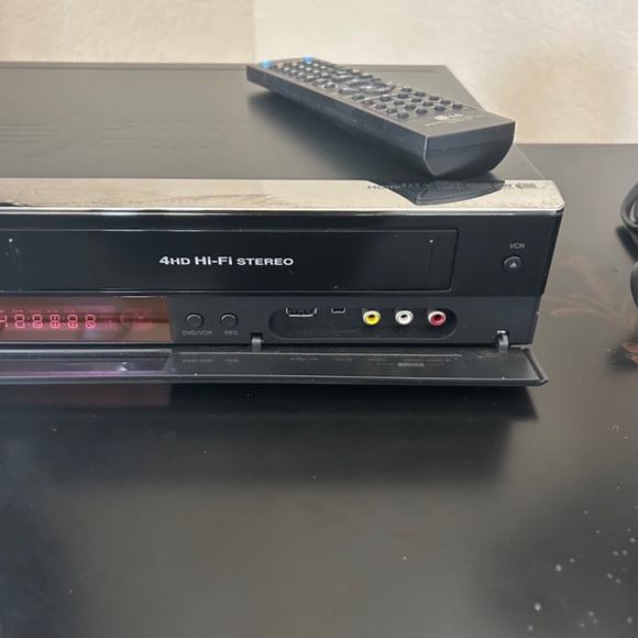 LG RC897T DVD Recorder/ VCR Recorder. Excellent condition - Picture 11 of 16